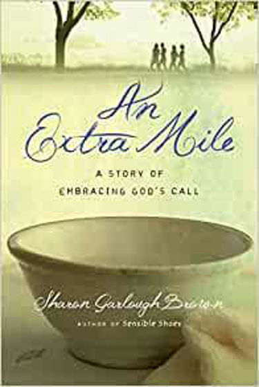 Picture of SENSIBLE SHOES 4- AN EXTRA MILE: Embracing God's Call PB